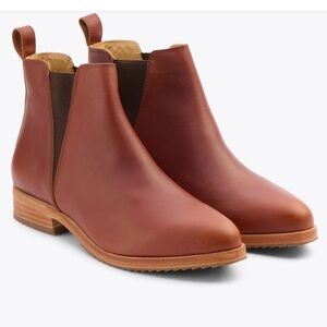 Nisolo Everyday Chelsea in Brandy